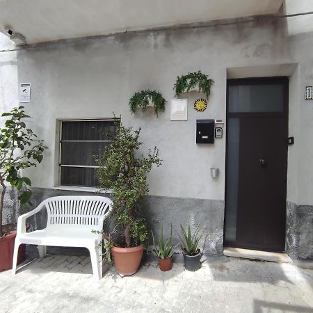 "The Gole Of Alcantara Living In The Dream'S Room" Graniti Buitenkant foto