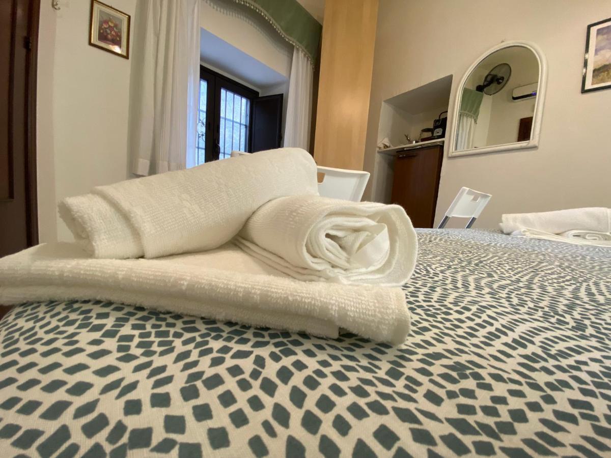"The Gole Of Alcantara Living In The Dream'S Room" Graniti Buitenkant foto