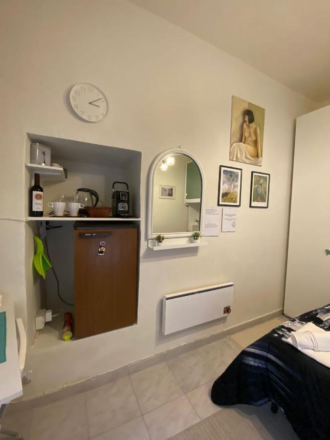 "The Gole Of Alcantara Living In The Dream'S Room" Graniti Buitenkant foto